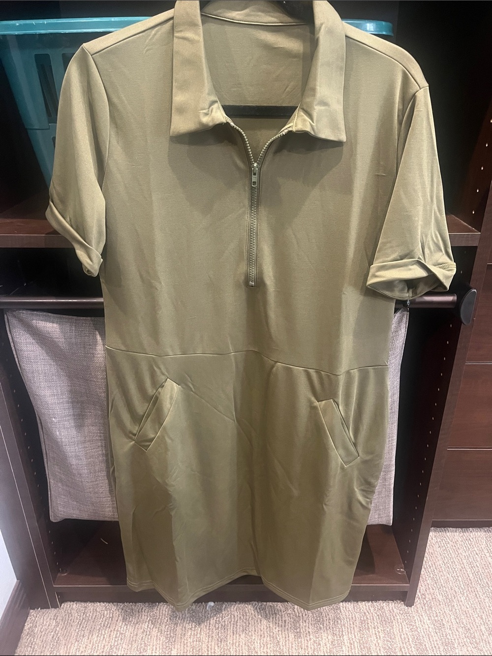 Women’s olive green dress with pockets. Never worn.